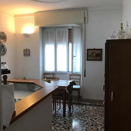 アパート Center サンレモ